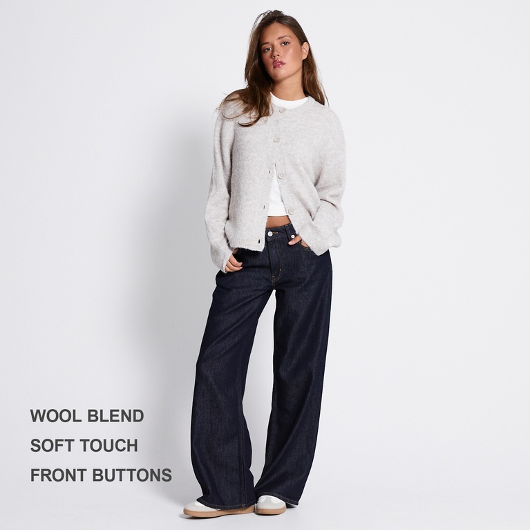 Stickad kofta "Alva"